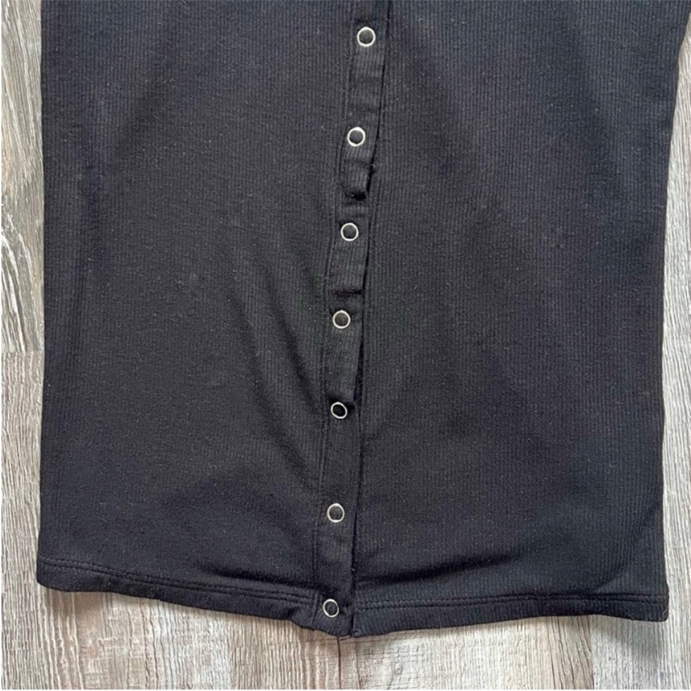 Michael Lauren Bosco Snap Front Tank in Black - Picture 6 of 9